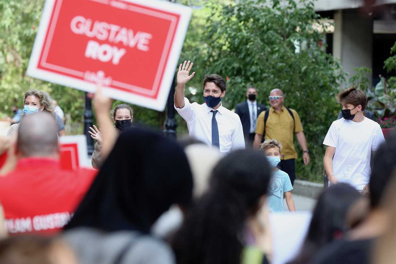 Liberal leader Justin Trudeau greets supporters in Ottawa, Ontario on Sunday August 15, 2021. THE CANADIAN PRESS IMAGES/Lars Hagberg