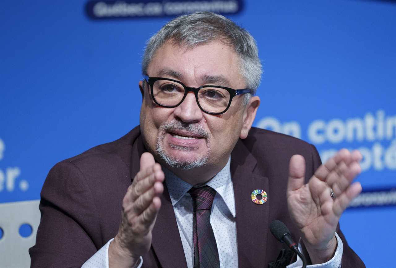 Quebec Director of Public Health Horacio Arruda at a news conference in Montreal, Jan. 5, 2022. (Paul Chiasson/The Canadian Press)