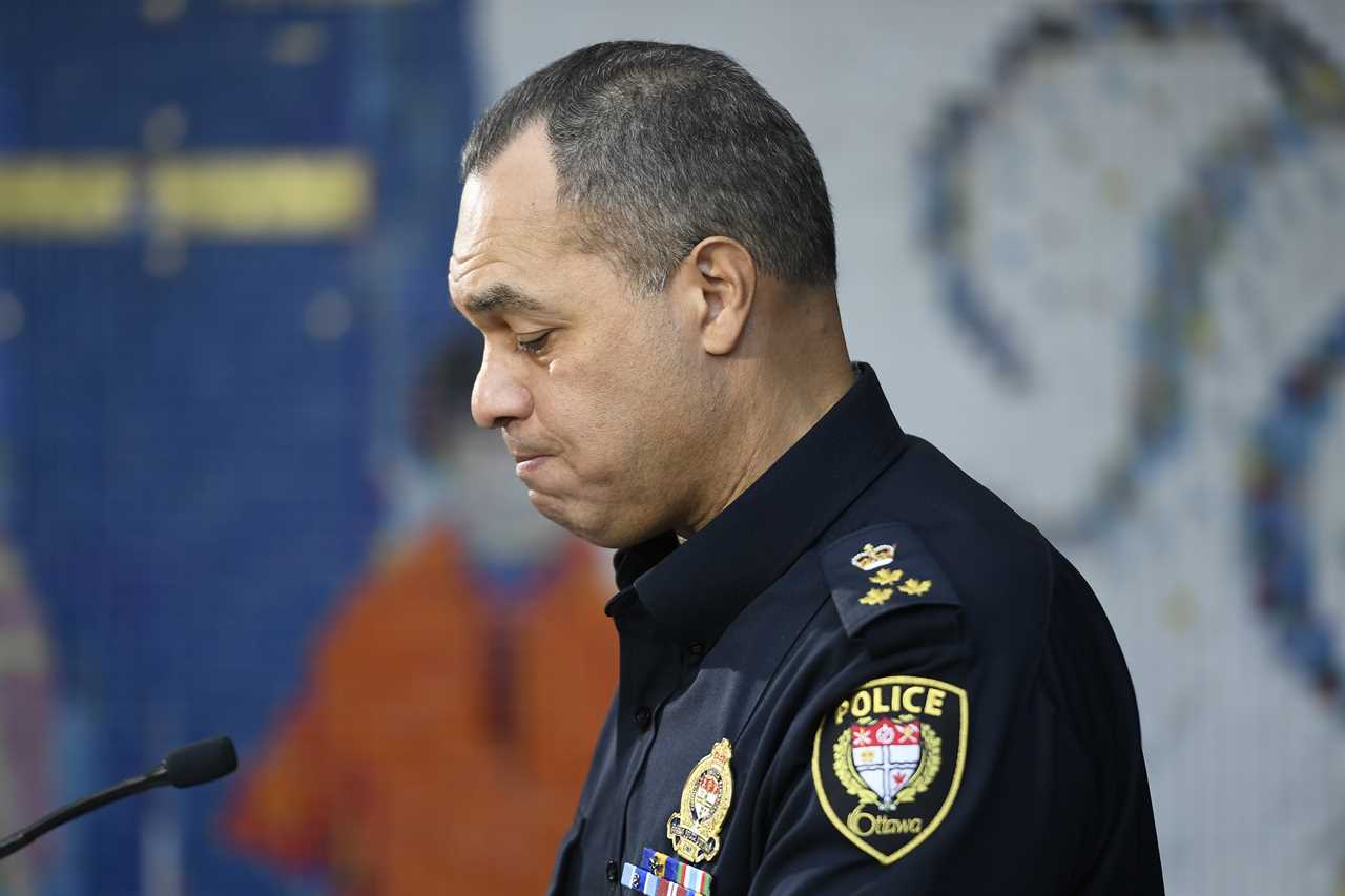 Ottawa Police Chief Peter Sloly speaks at a news conference in Ottawa, Feb. 4, 2022. (Justin Tang/The Canadian Press)